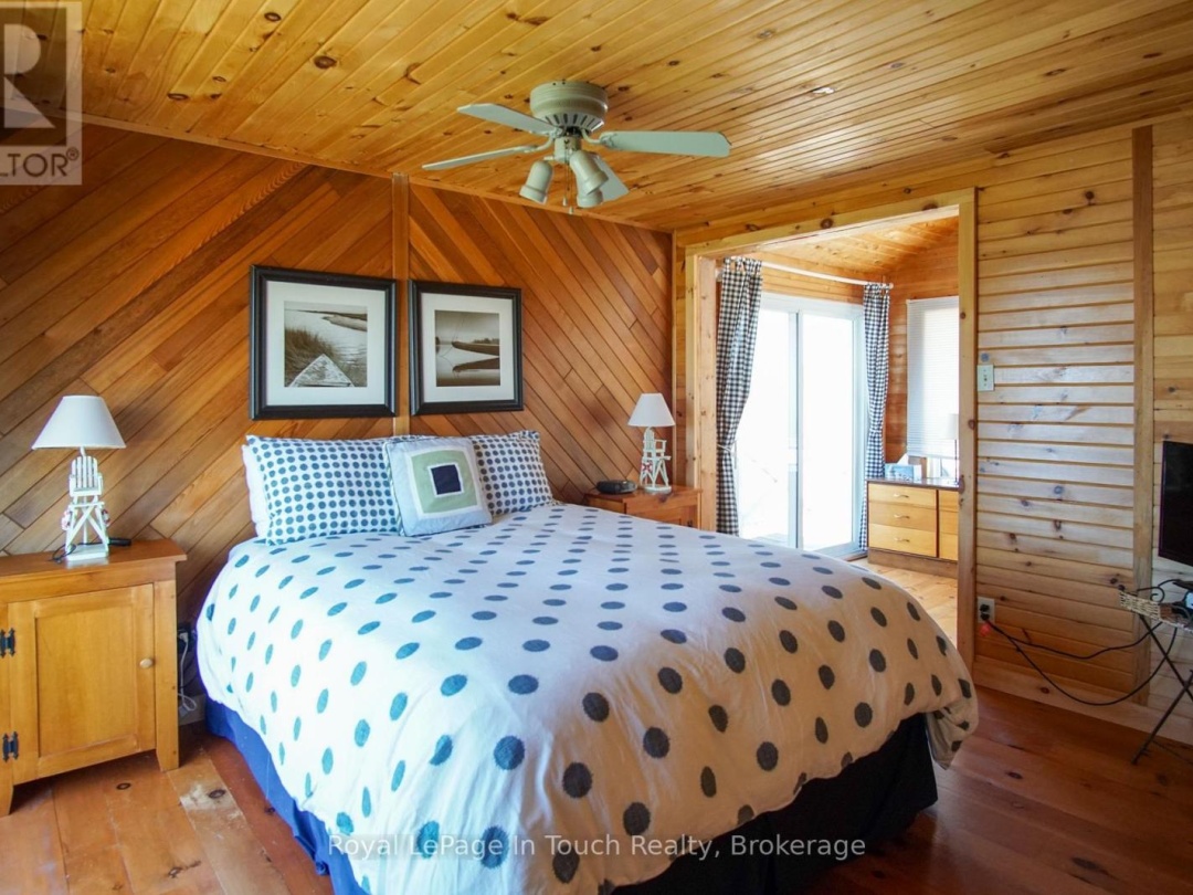 2 Island 130, Georgian Bay