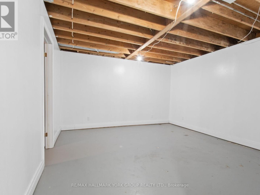 24115 Thorah Park Boulevard, Lake Simcoe