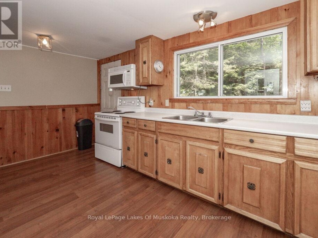 3 ISLAND 15KL, 