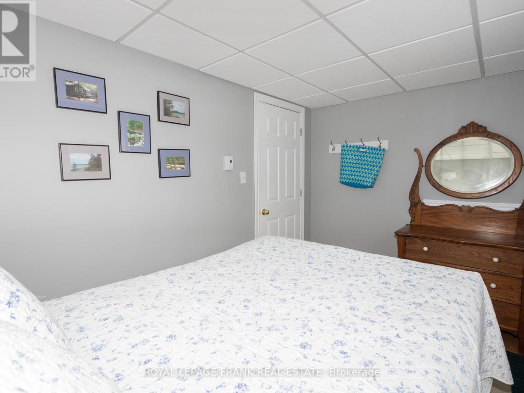 318 Forest Harbour Trail, Pigeon Lake
