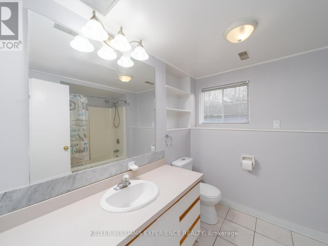 1936 Peninsula Point Road, Sparrow Lake