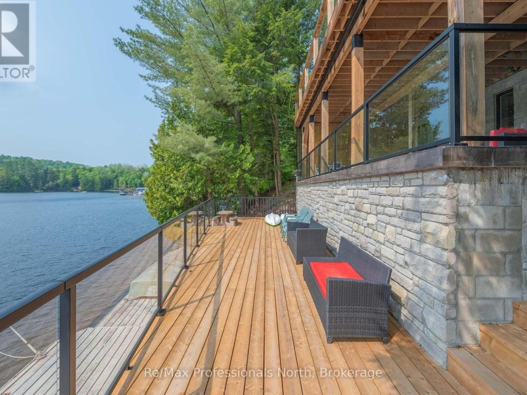 1024 ALBERT LANE E, Kawagama Lake