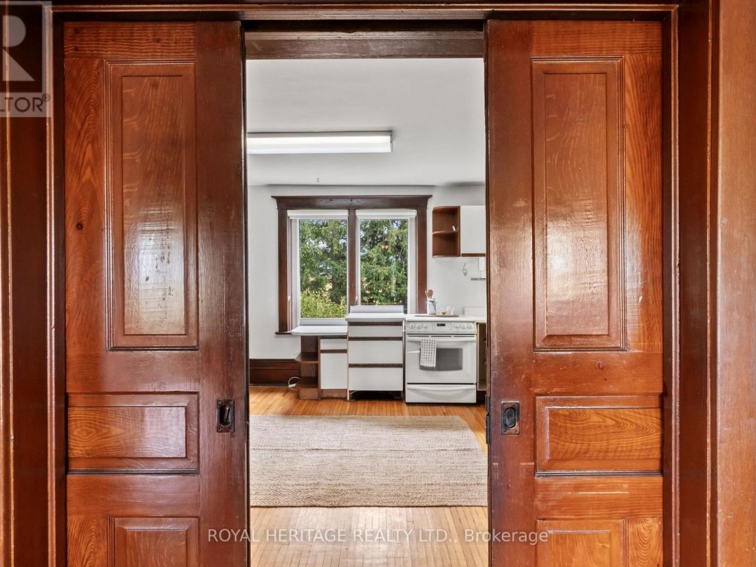 901 CRESSWELL ROAD, 