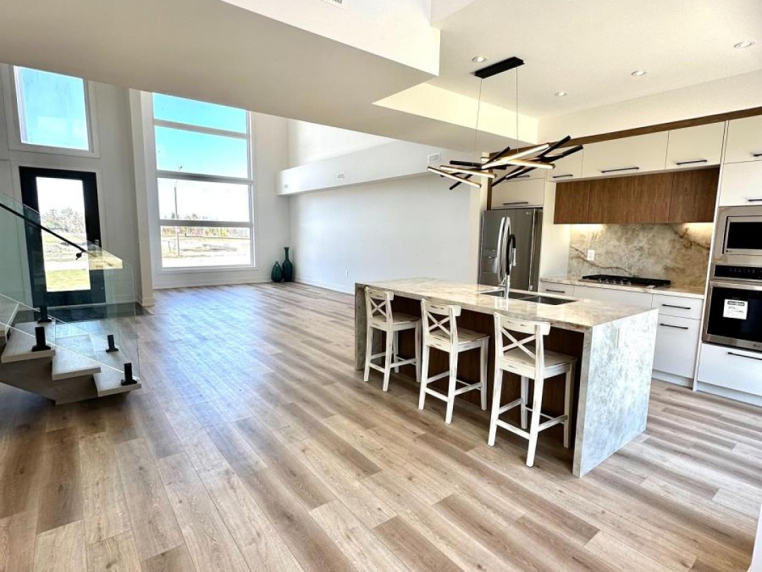3706 QUAYSIDE DRIVE, 