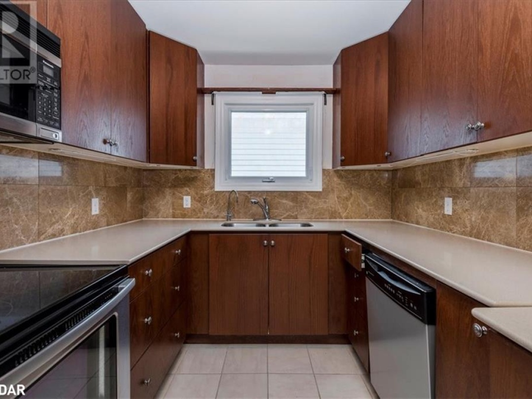 231 OXFORD Street Unit# 11, 