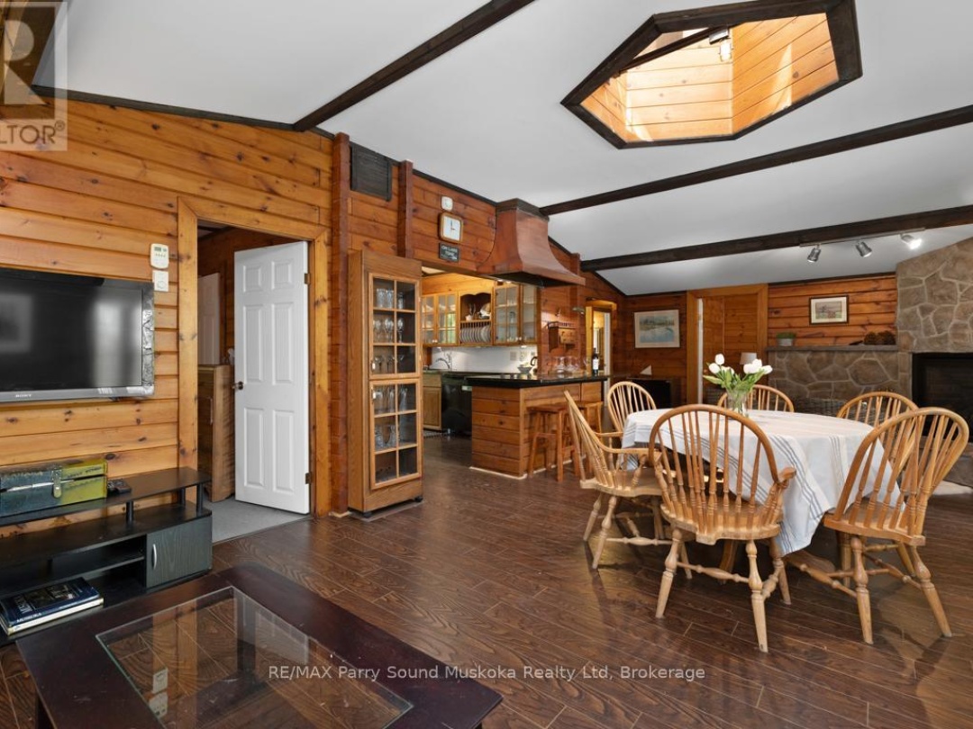 49 Bayshore Drive, Clear Lake