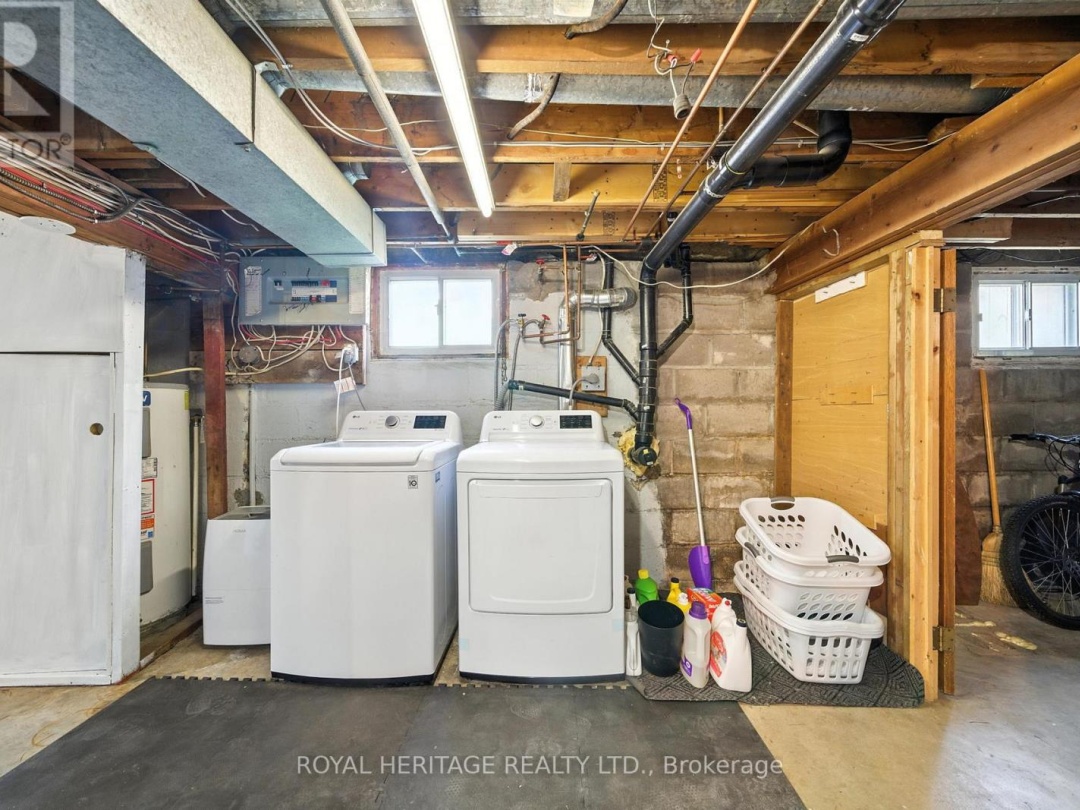 125 ELM TREE ROAD N, 