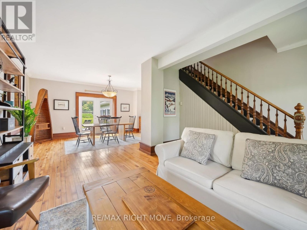 3062 TOWNLINE RR5 TOWNLINE, 