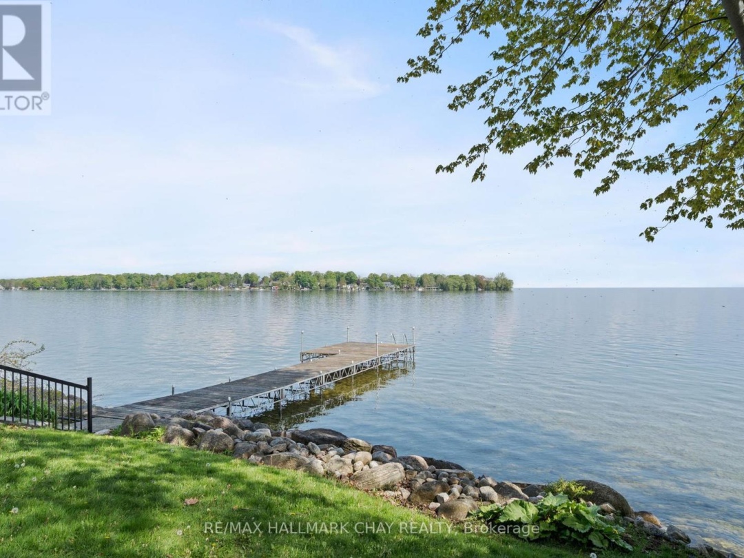 4 1 Olive Crescent, Lake Simcoe