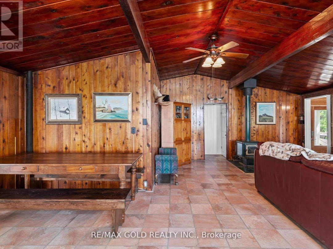 1305 CAROL ANN AVENUE, 