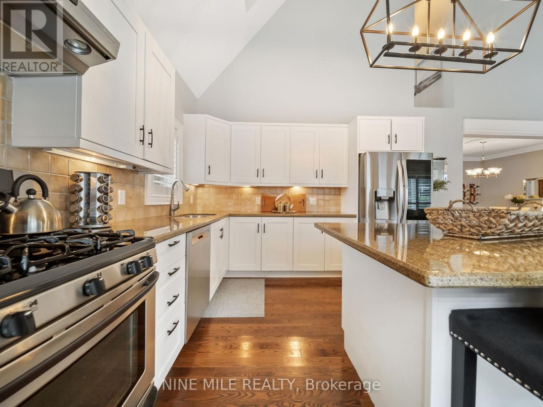 8 5 Invermara Court, Lake Simcoe
