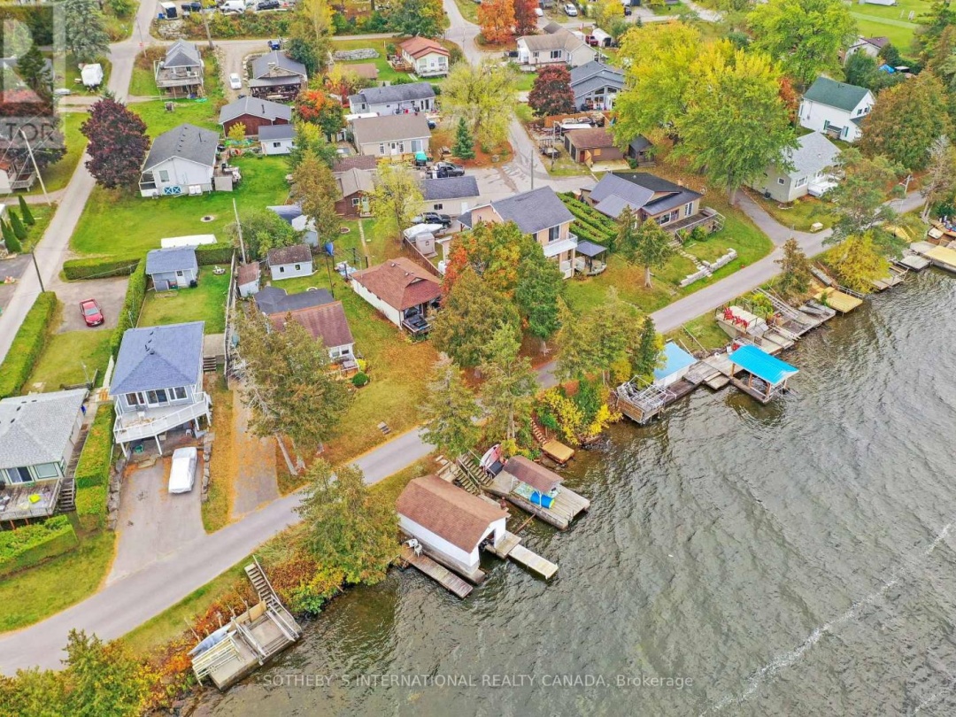 18 Third Street, Sturgeon Lake