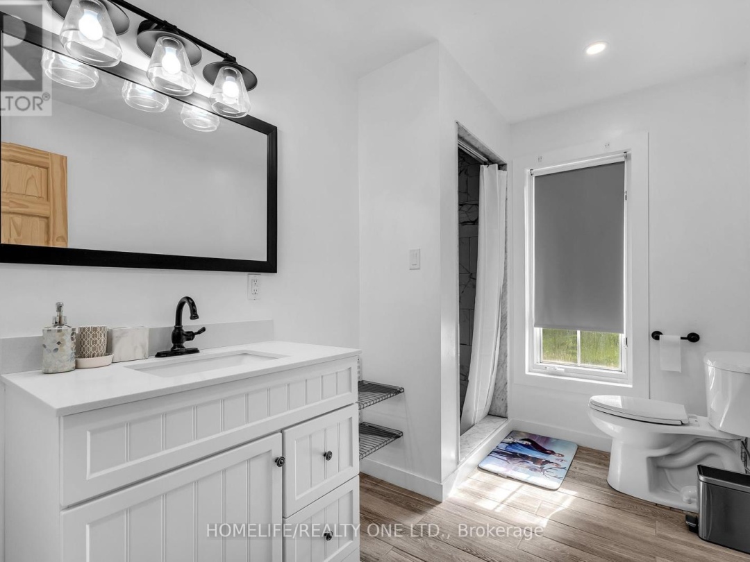4055 Glen Cedar Drive, Lake Simcoe