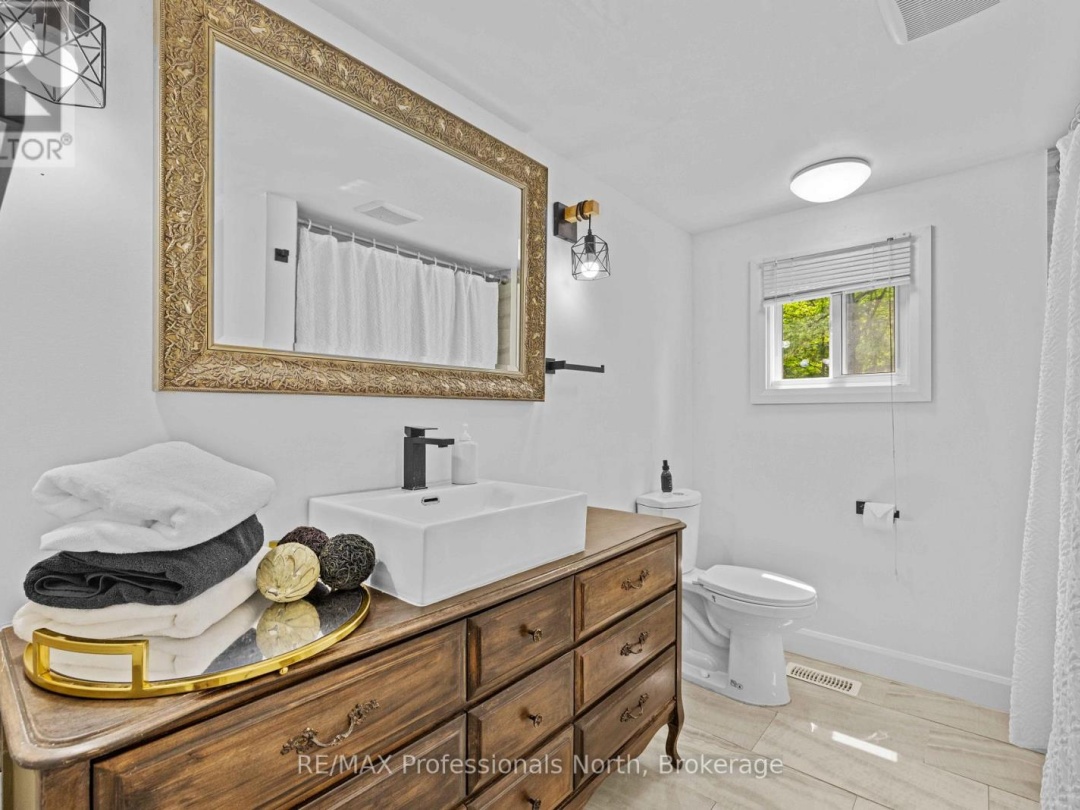 1009 SUMMERVILLE ROAD, 