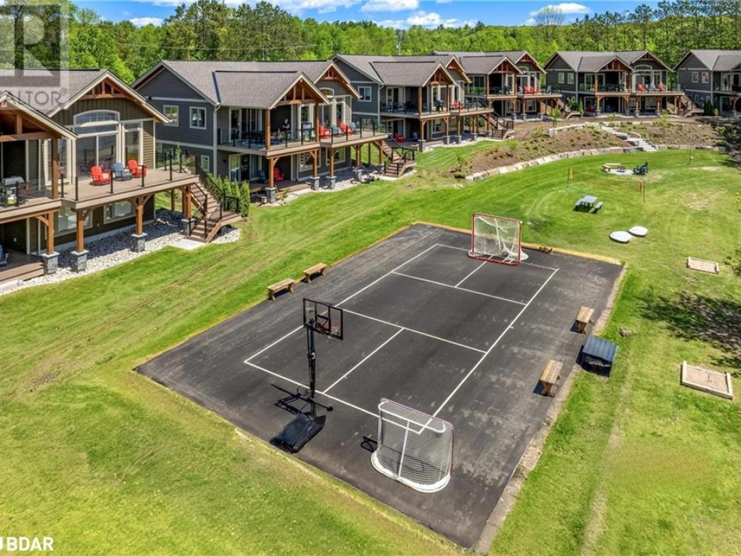1841 Muskoka Road 118 Road W Unit# 2B, Lake Muskoka