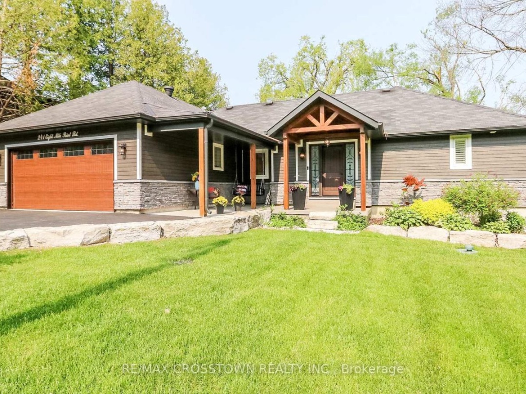 241 Eight Mile Point Road, Lake Simcoe
