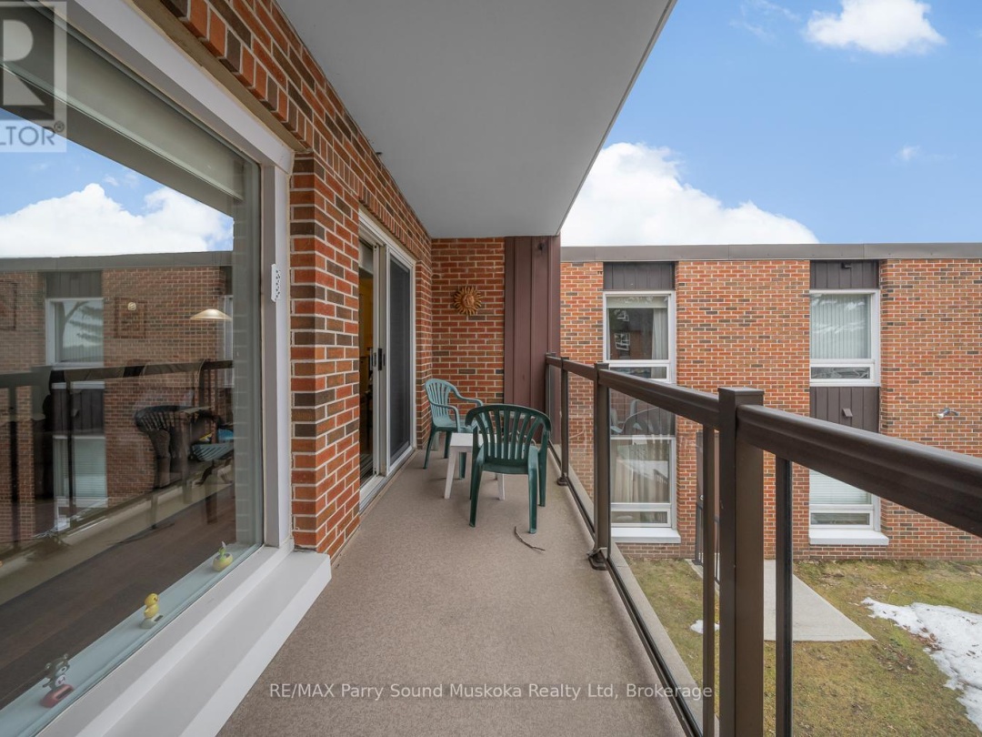 205 100 Beaconview Heights, Parry Sound