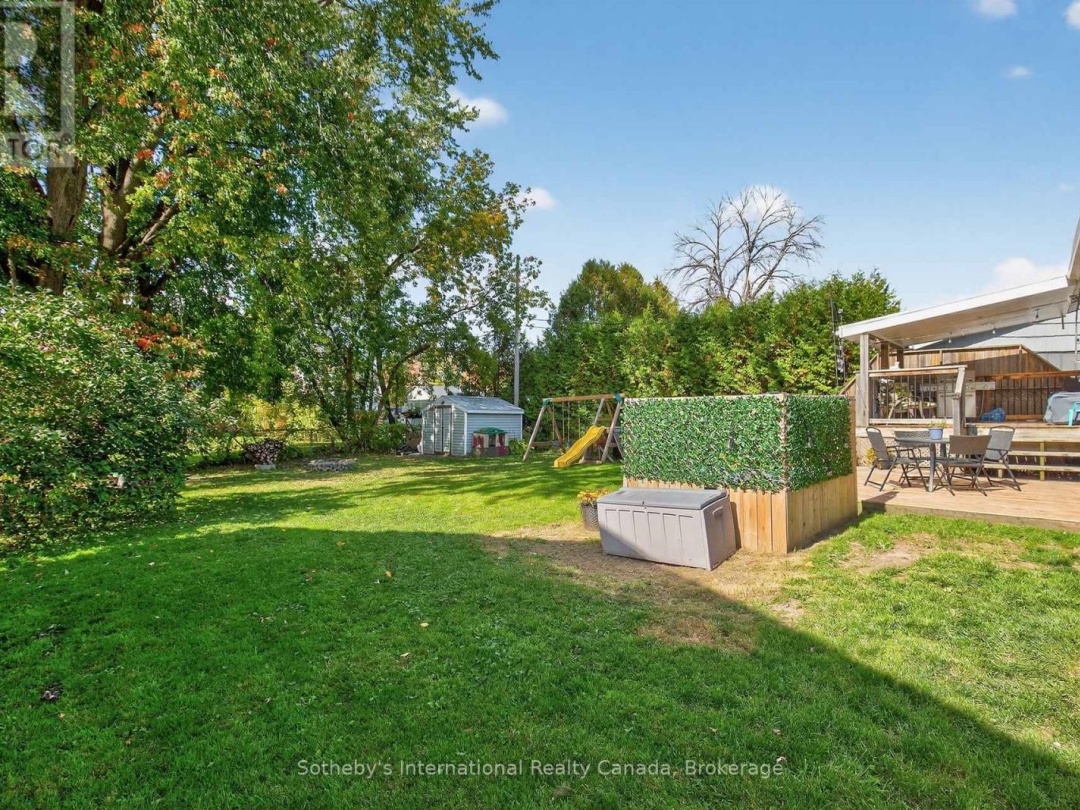 20 COMMUNITY CENTRE DRIVE, 