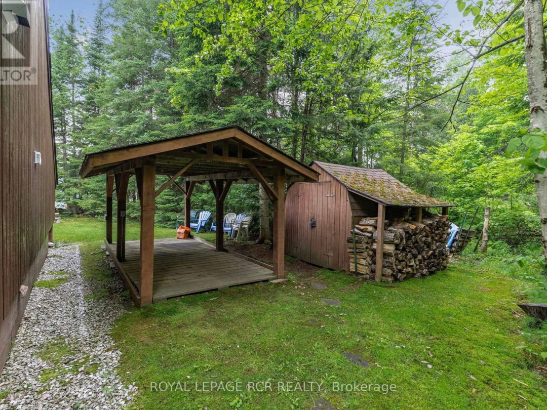 1034 BIRD LAKE CRESCENT, 