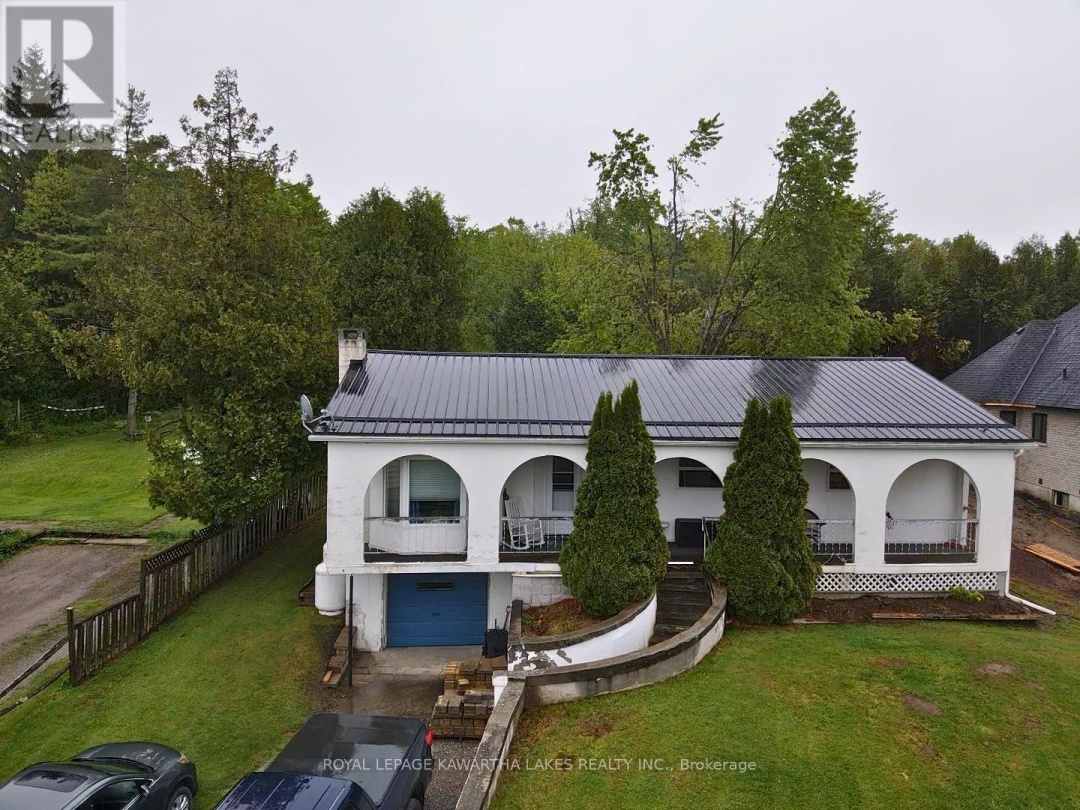 835 Cedar Glen Road, Sturgeon Lake