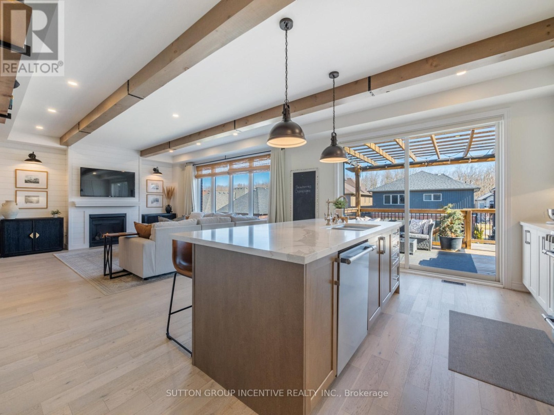 3007 Annalysse Drive, Orillia