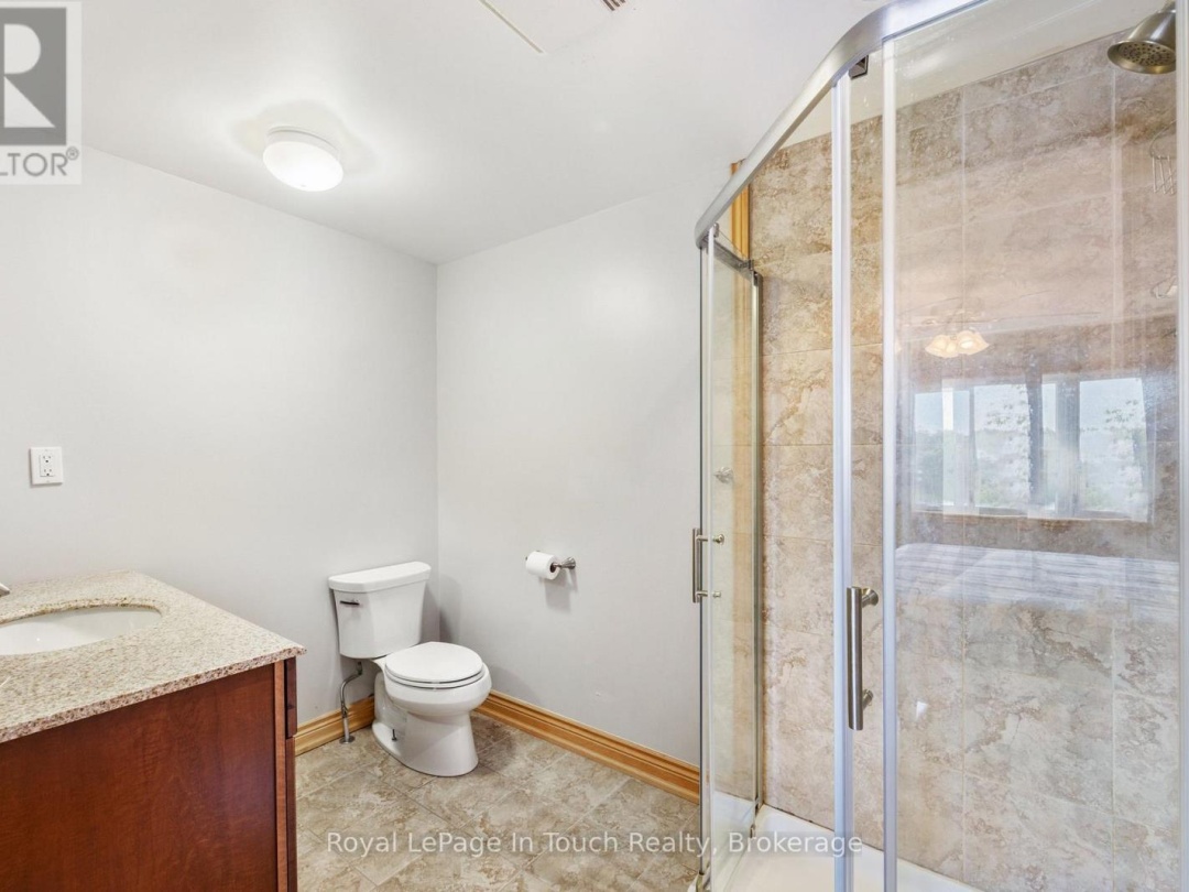 288 KINGS FARM ROAD, Gloucester Pool