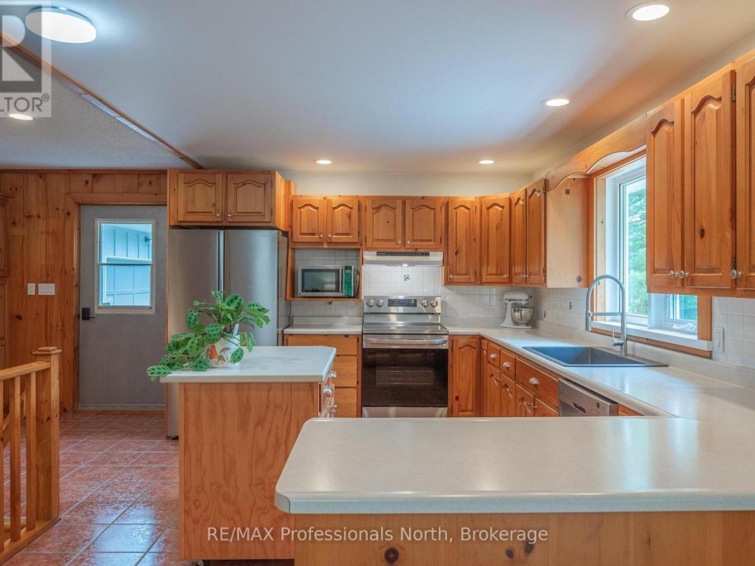 1006 TENNYSON ROAD, 