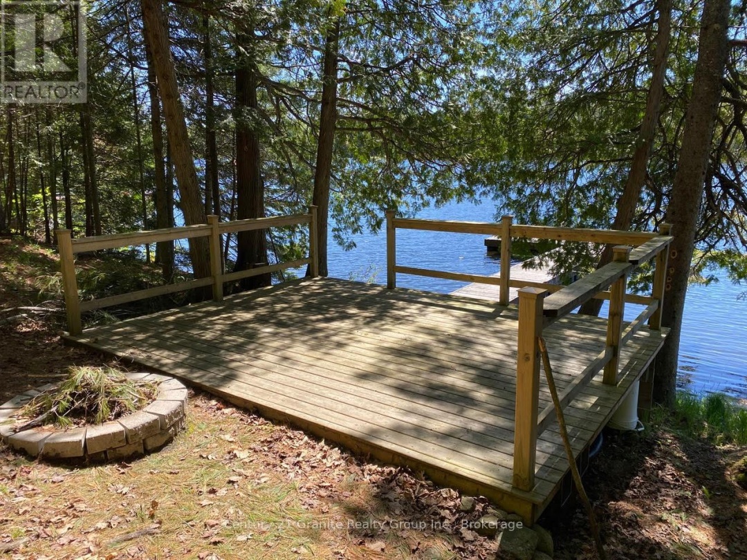 1037 ROTUNDA DRIVE, Contau Lake