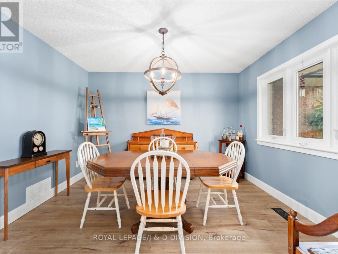 233 Bayshore Drive, Lake Simcoe