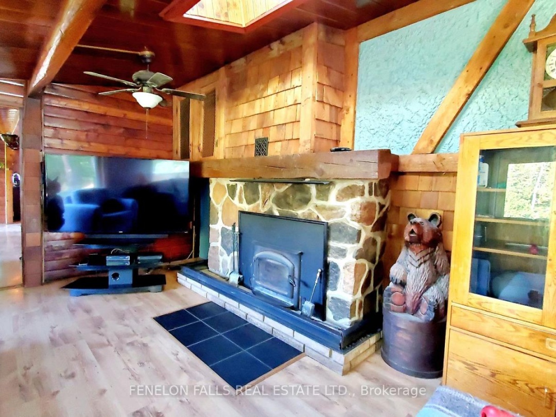 105 Cedarplank Road, Burnt Lake