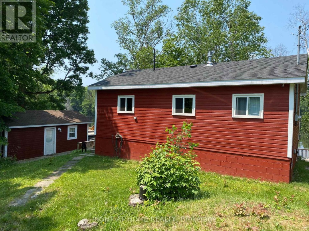 104 Lakeside Drive, Manitouwabing Lake