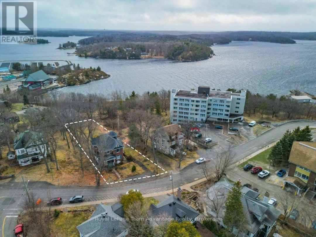 20 Belvedere Avenue, Parry Sound