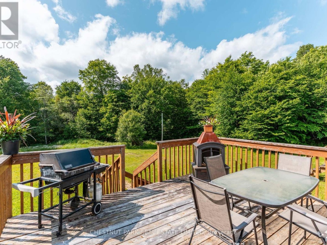 4135 KENNISIS LAKE ROAD, 