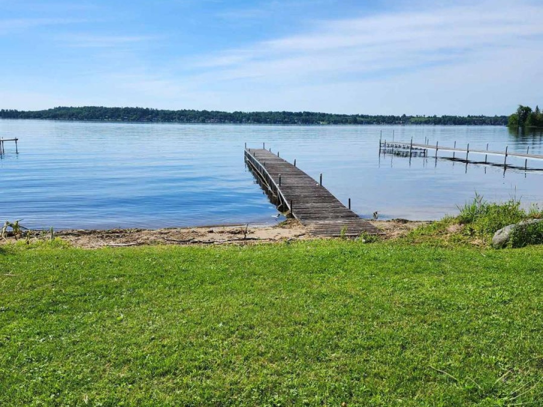63 Thomas Drive, Sturgeon Lake