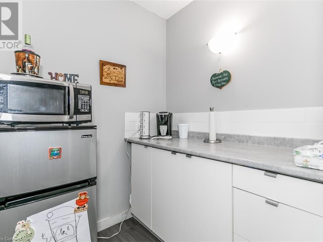1032 Base Line Road, Severn Bridge