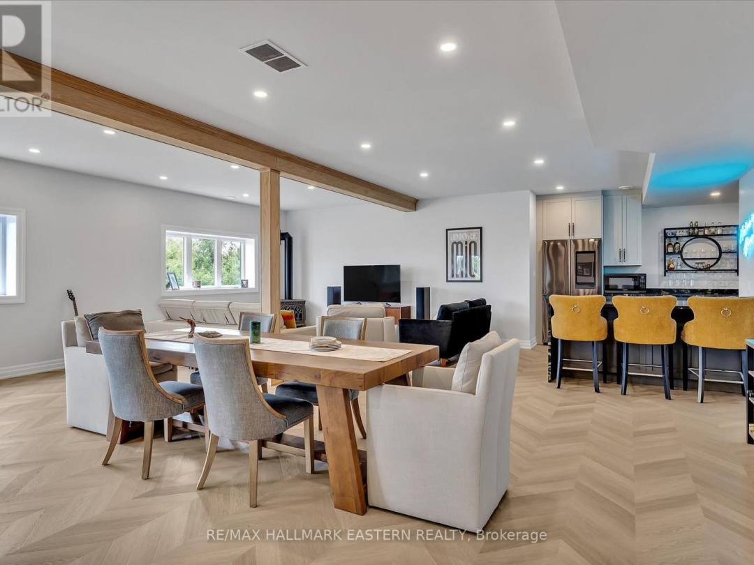 35 LAKEVIEW CRESCENT, 