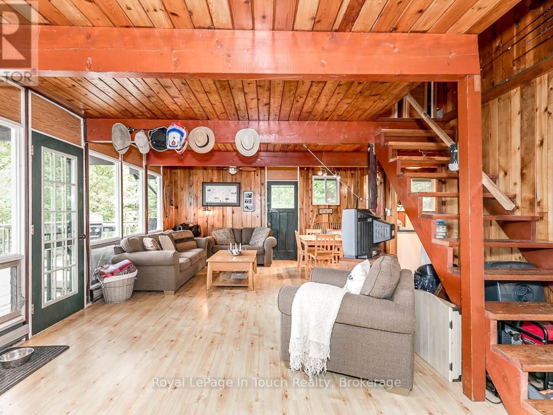 4 Severn River Shore, 