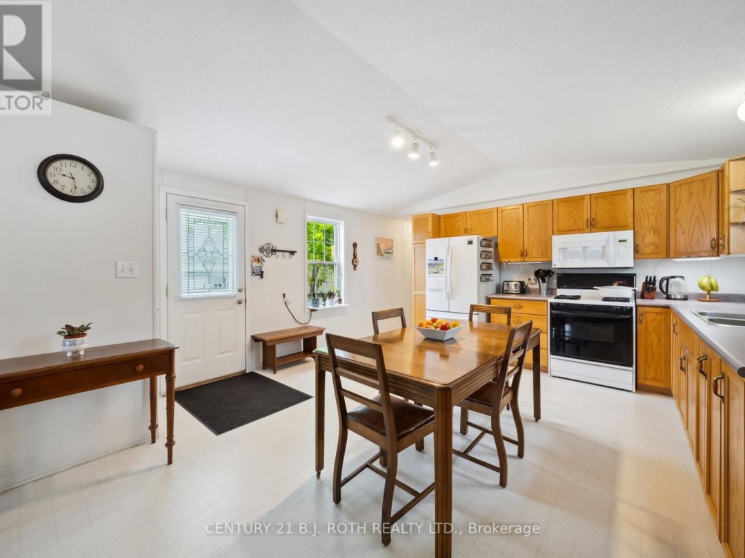 4117 ASH CRESCENT, 