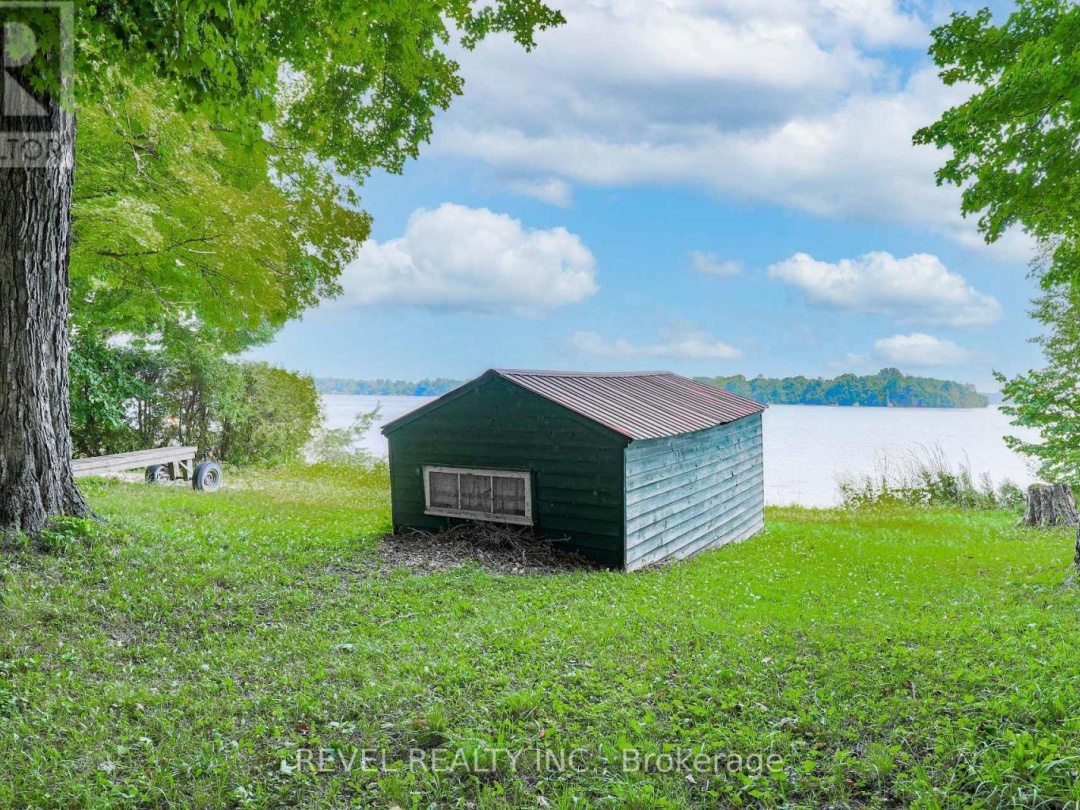 23 SUGARBUSH TRAIL, Lake Scugog