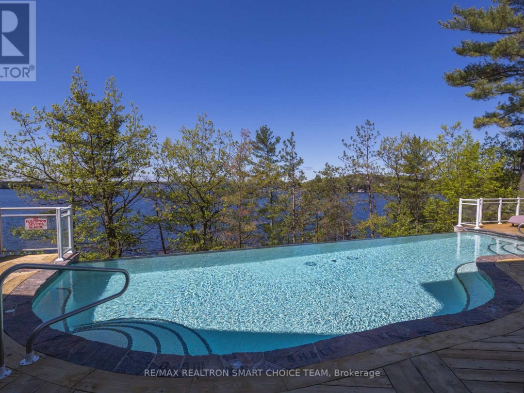 L204 C2 1869 Muskoka 118 Road W, 