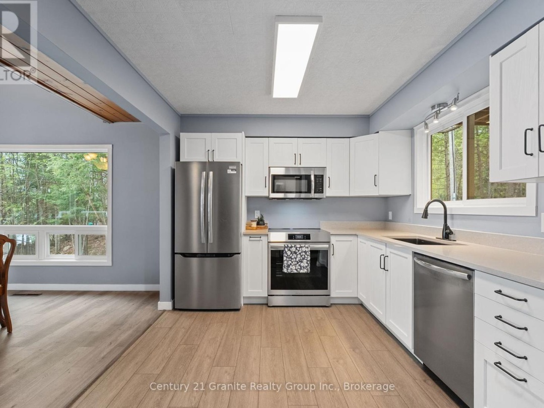 2347 KASHAGAWIGAMOG LAKE ROAD, 