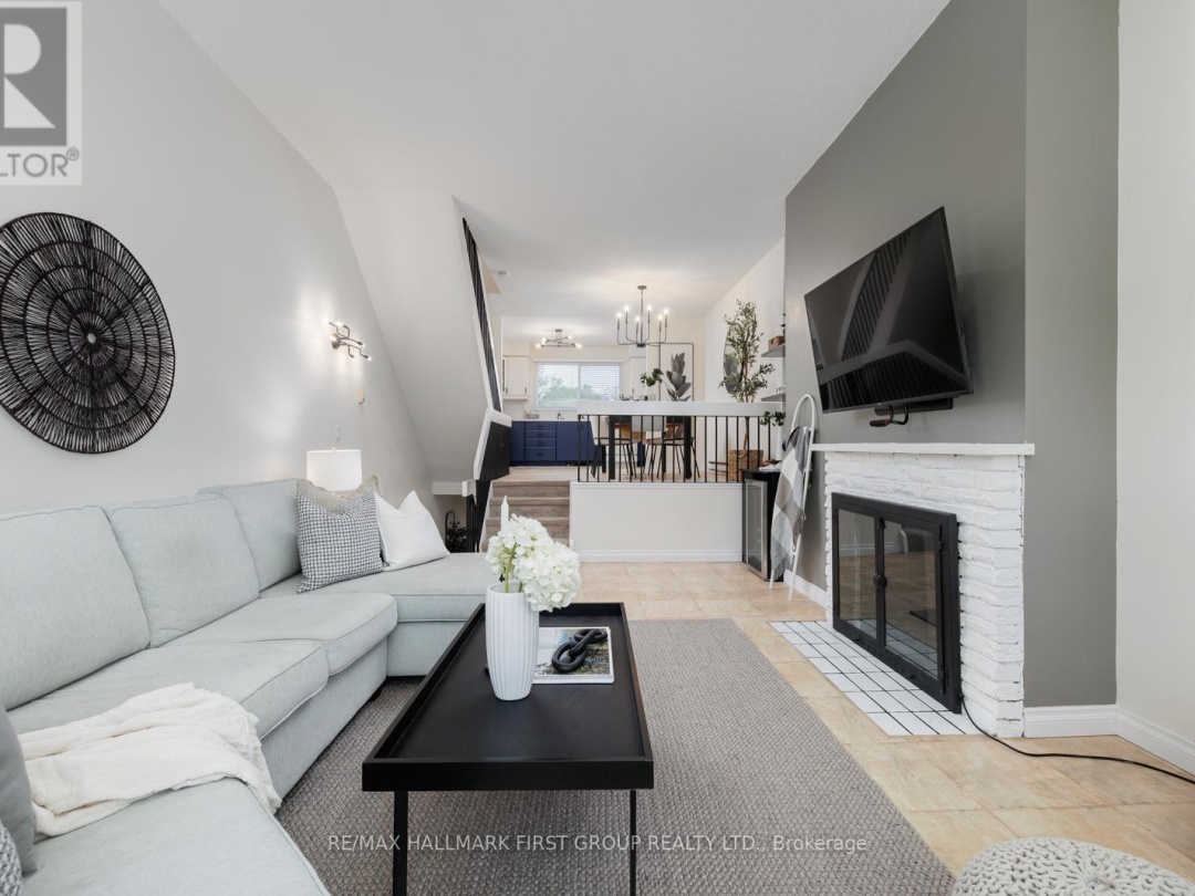 9 4 Paradise Boulevard, Lake Simcoe