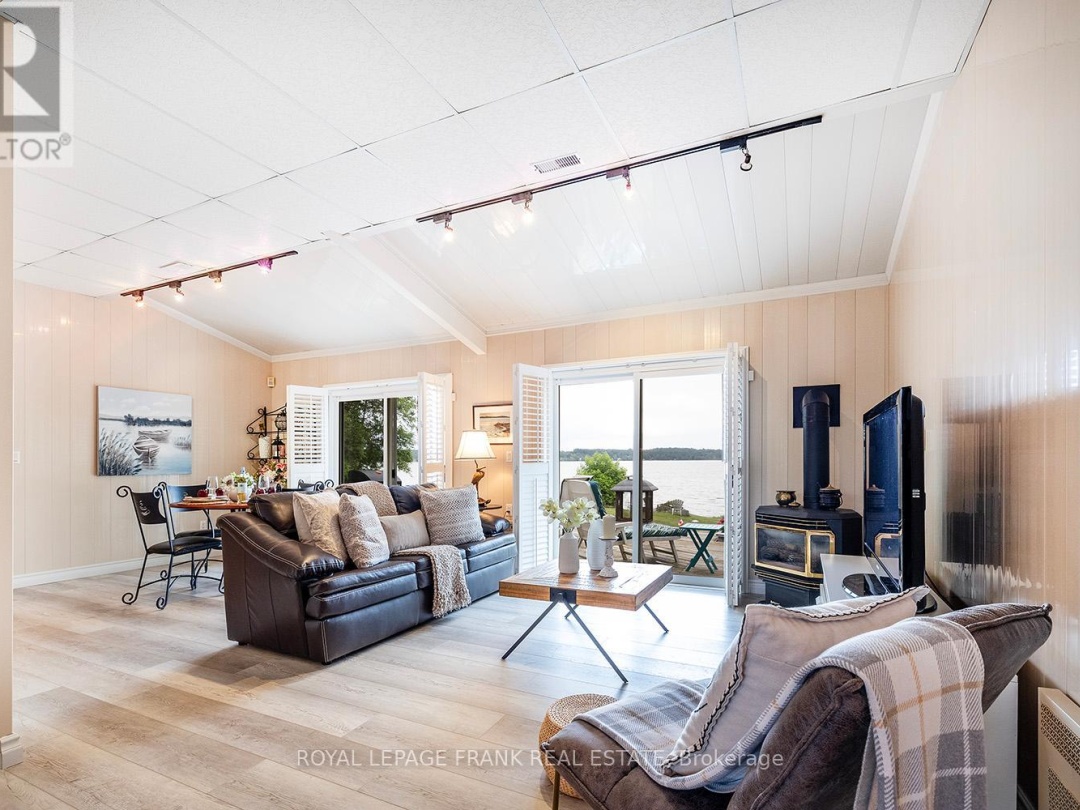 46 LAKEVIEW BOULEVARD, Lake Scugog