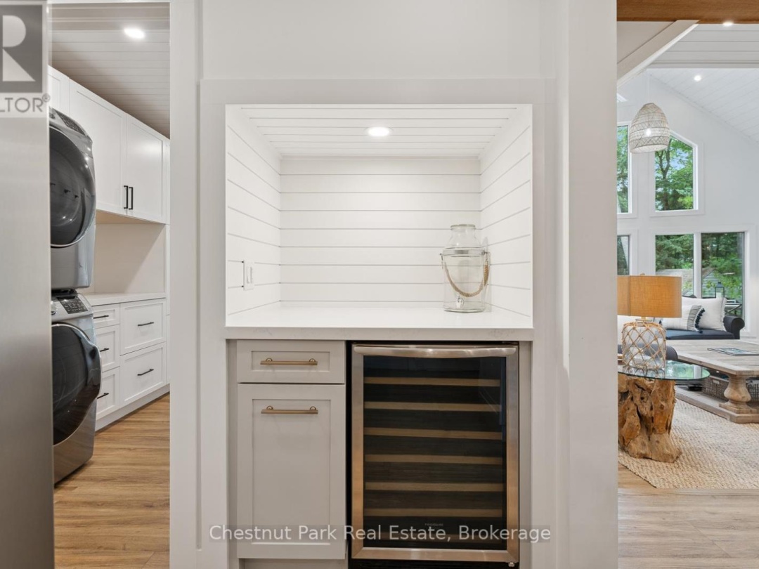 44 MILLER ISLAND, 