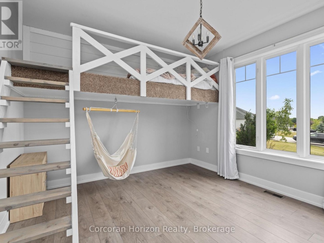 12 REIDS RIDGE, 