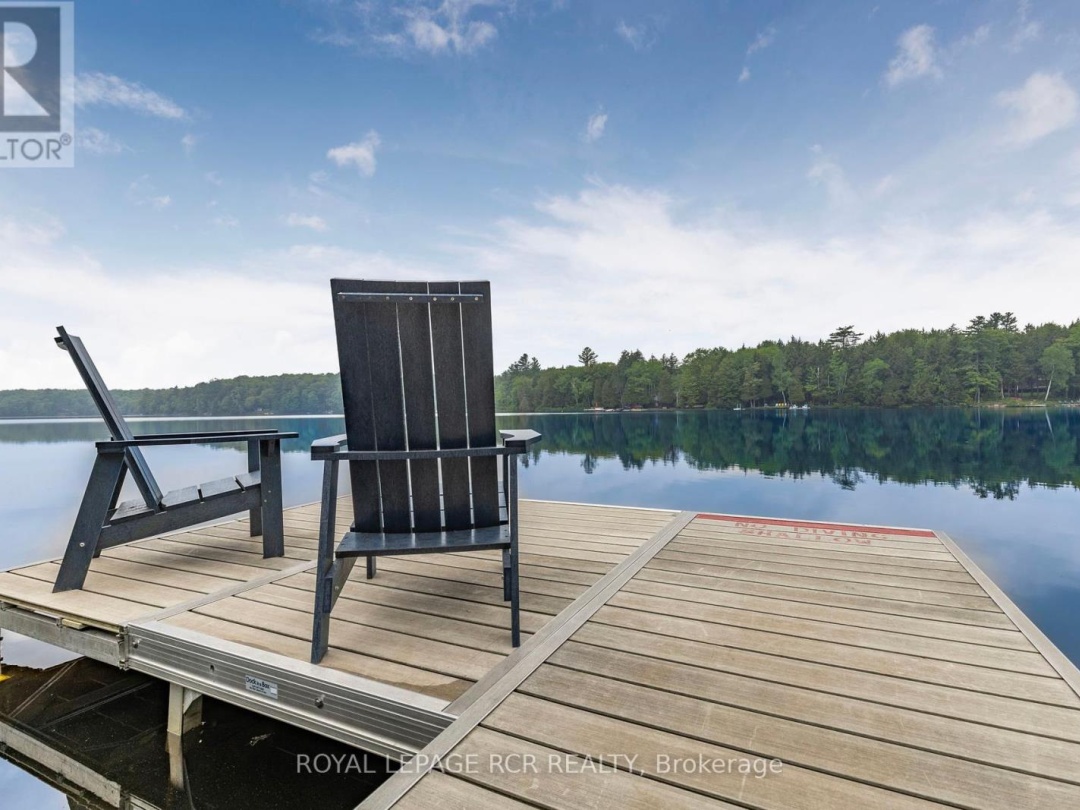 1034 BIRD LAKE CRESCENT, 
