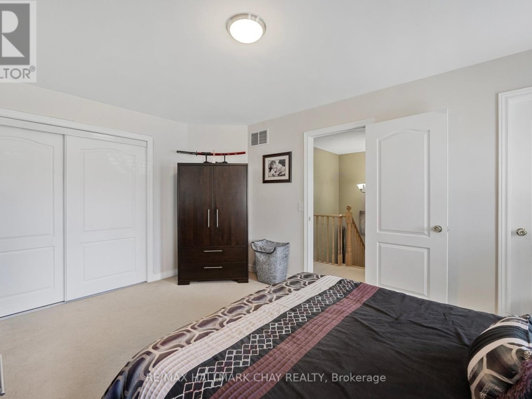 5 800 West Ridge Boulevard, Orillia