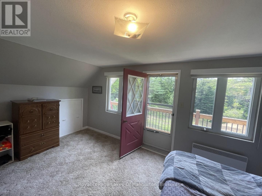 1675 BRAELOCH ROAD, Kennisis Lake