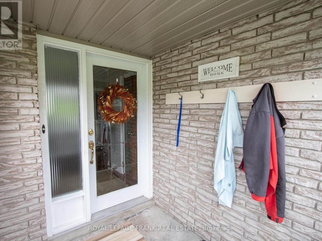 318 Forest Harbour Trail, Pigeon Lake
