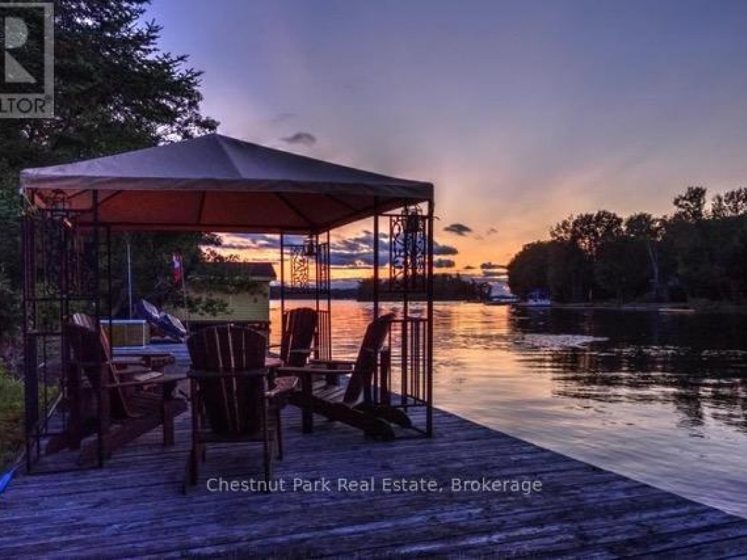 30 MCVITTIE ISLAND, Lake Muskoka